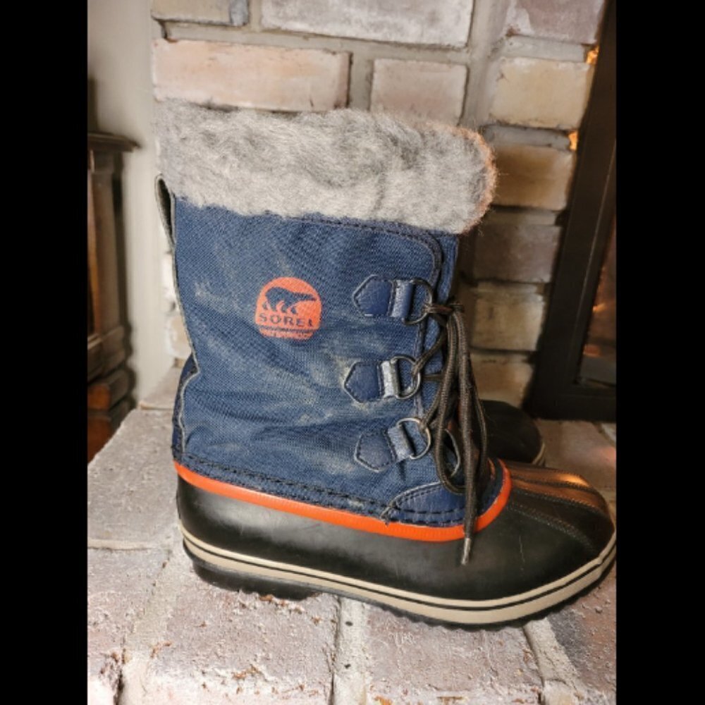 Sorel Fuzzy Insulated Boots Blue and Red Size 7 - Picture 2 of 8
